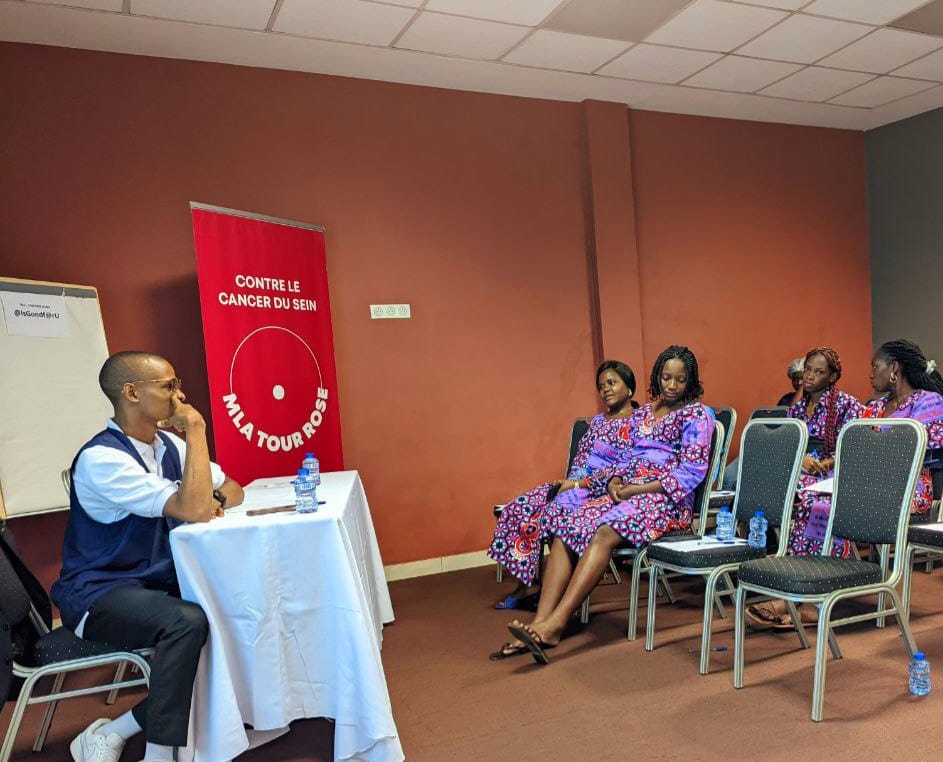 medstud_lead's tweet photo. En prolongement du 8 mars, nous avons pris l'engagement de sensibiliser le personnel de l'hôtel #Onomo sur le cancer du sein ce vendredi 15 mars 2024.
Nous remercions toutes les participantes pour leur présence et leur implication.

#MLA #femmes #IWD2024 https://t.co/02qjm95DWB
