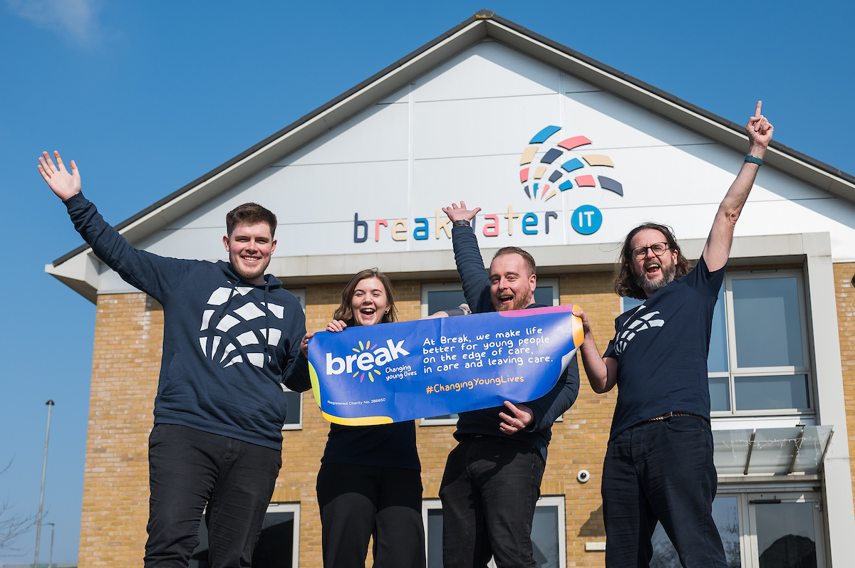 This May Toby, Sam, Dean and Andy will be taking on the Yorkshire 3 Peaks challenge, raising money for @break_charity!⛰️ 24 miles of walking, a total ascent of 1,585m, all in under 12 hours.🫣 Donate to an amazing charity and to support our team: justgiving.com/page/breakwate…