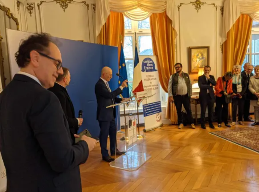 association_EGEE (@associationegee) on Twitter photo Créé avec le soutien de l’#AssociationEGEE,(EGEE Franche Comté) et de la #CPME58, le #GPA58, composé d'experts bénévoles pour les #entrepreneurs en difficulté vient d’être officiellement inauguré le jeudi 14 mars par le préfet Michaël Galy. 📞 09.70.51.39.94. contact@gpa58.fr Créé avec le soutien de l’#AssociationEGEE,(EGEE Franche Comté) et de la #CPME58, le #GPA58, composé d'experts bénévoles pour les #entrepreneurs en difficulté vient d’être officiellement inauguré le jeudi 14 mars par le préfet Michaël Galy. 📞 09.70.51.39.94. contact@gpa58.fr