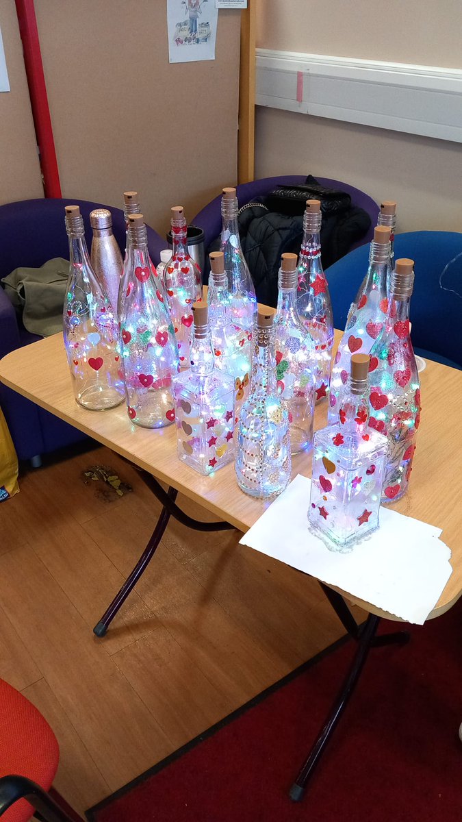 Craft group on Mondays at 1:30pm
at South Chingford community library.