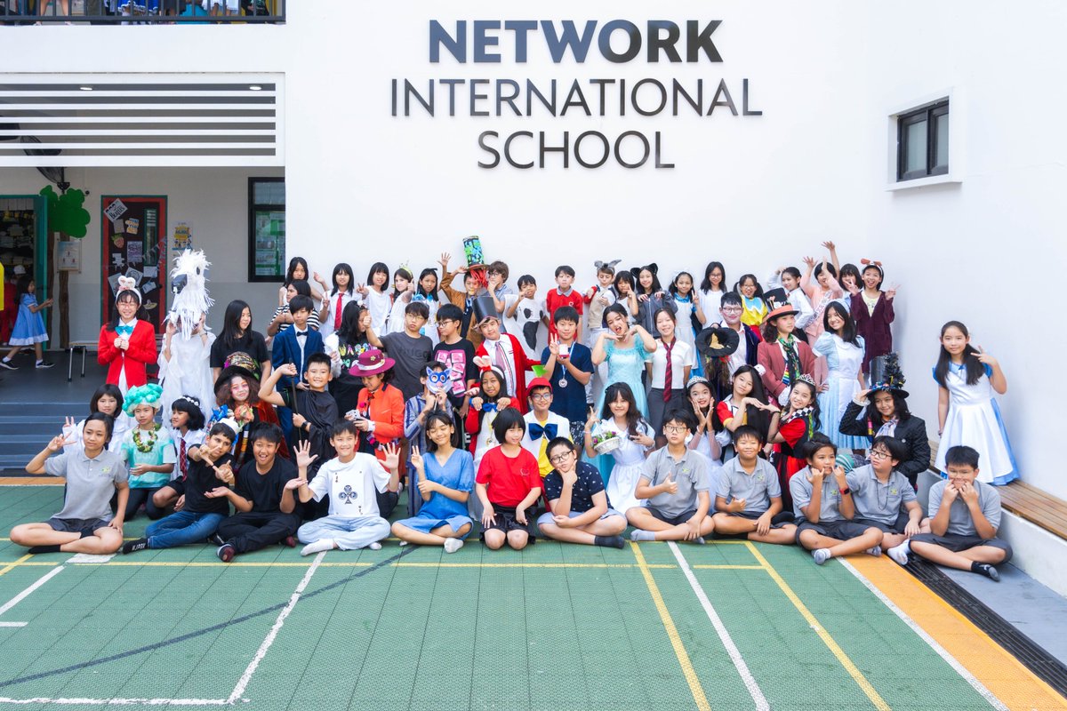 NISYangon's tweet photo. 📚📷 Step into the enchanting world of books at the Network Primary Book Week Parade! Students from across the school came dressed up as characters from either Alice in Wonderland, or their chosen British authors!
#NetworkInternationalSchool #NetworkPrimary #BookWeekParade https://t.co/p5w79YQf8R