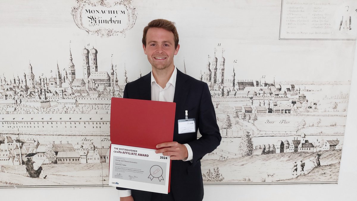CESifoNetwork's tweet image. 🎉More congratulations are in order! The CESifo Affilliate Award for the Area Conference "Energy and Climate Economics" has been awared to Claudia Serra-Sala @bse_barcelona and @SebastianTebbe @GPS_UCSD for their papers on the respective topics of wind energy and electric cars.