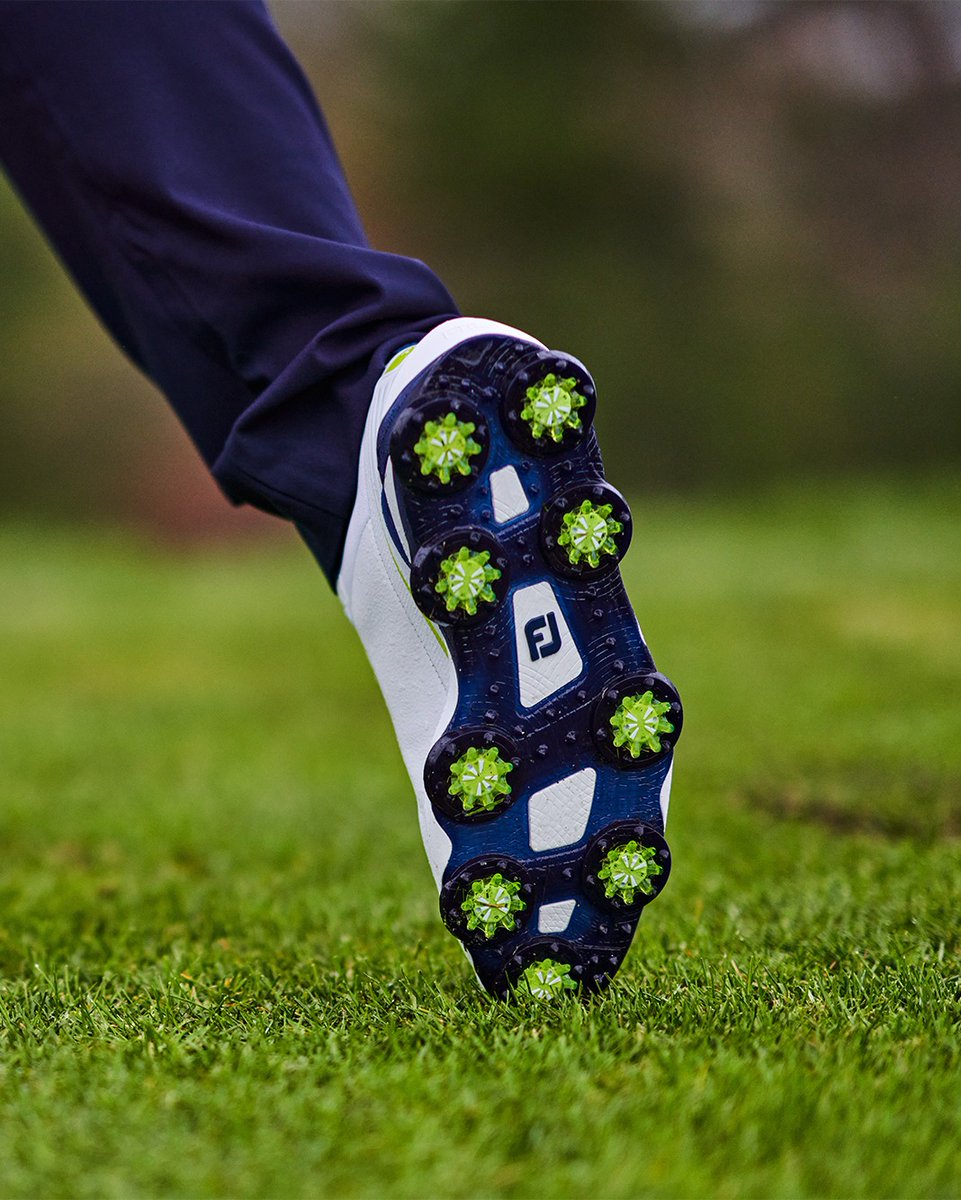 ClarkesGathurst's tweet photo. Footjoy have released 3 BRAND NEW Golf Shoes👟 | The Tour Alpha, The Premier Series Field LX and The Pro Lite - All 3 shoes boast multiple colourways and Spiked/Spikeless soles!⛳

https://t.co/KwJQAs0fPV https://t.co/jiSupHdapf