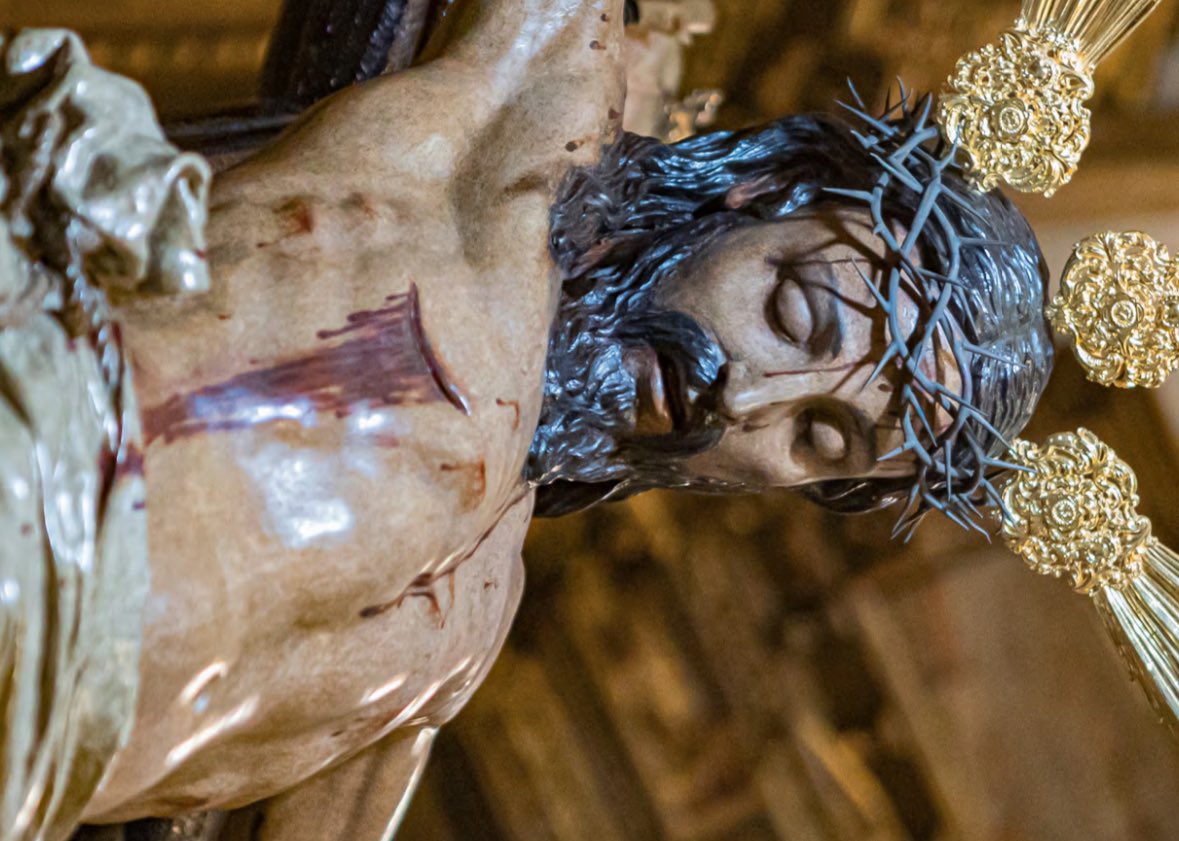 EL CRISTO DE BURGOS
DE SEVILLA: 450 años de fe, devoción y patrimonio cultural

Lee el reportaje completo en revistaescaparate.com

#unicos #desde2006
#revistasocialdelsurdeespaña #revistaescaparate
#sevilla #andalucia #lafiestadelavida