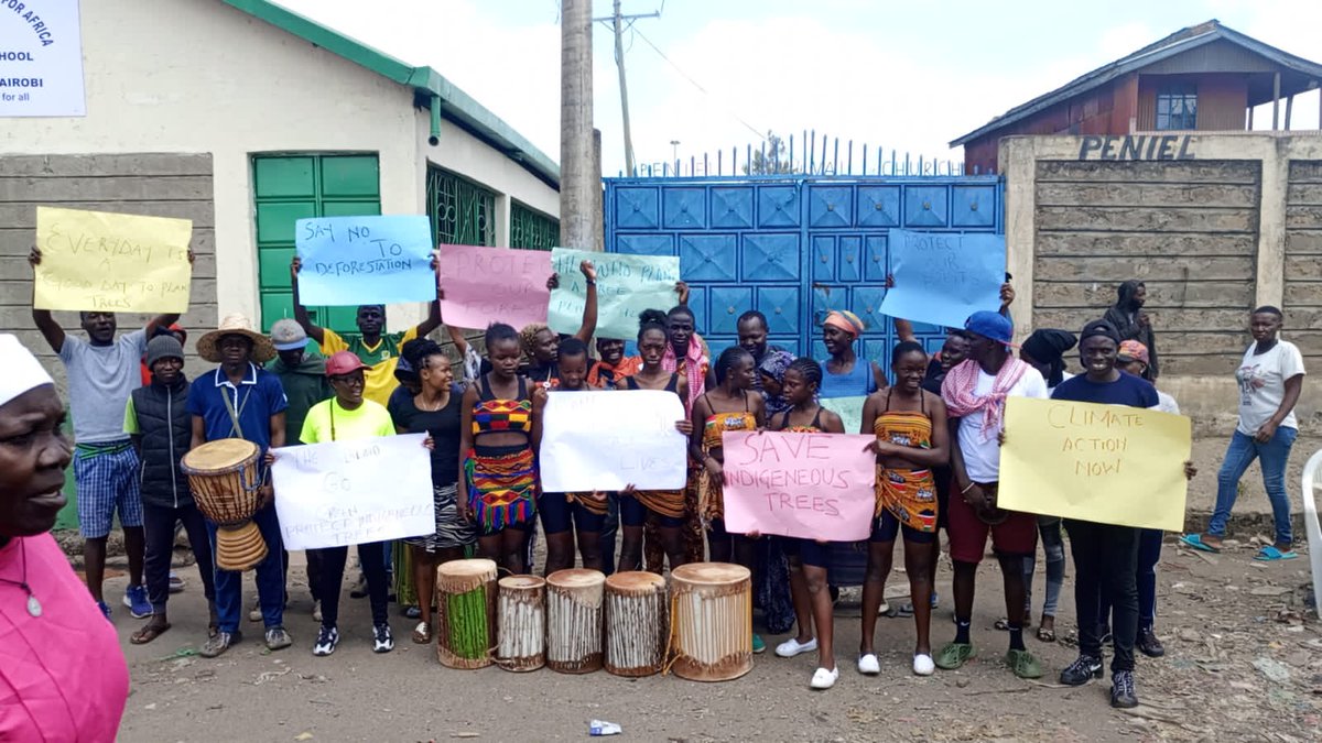 wateulecenter's tweet photo. Climate change awareness creation in korogocho through dance singing and skits.
#EndClimateDisinformation
#climatemassacre
#climatejustice
#climatechange
#climatesolutions
#ClimateCrisis https://t.co/dLHWUs7X9E