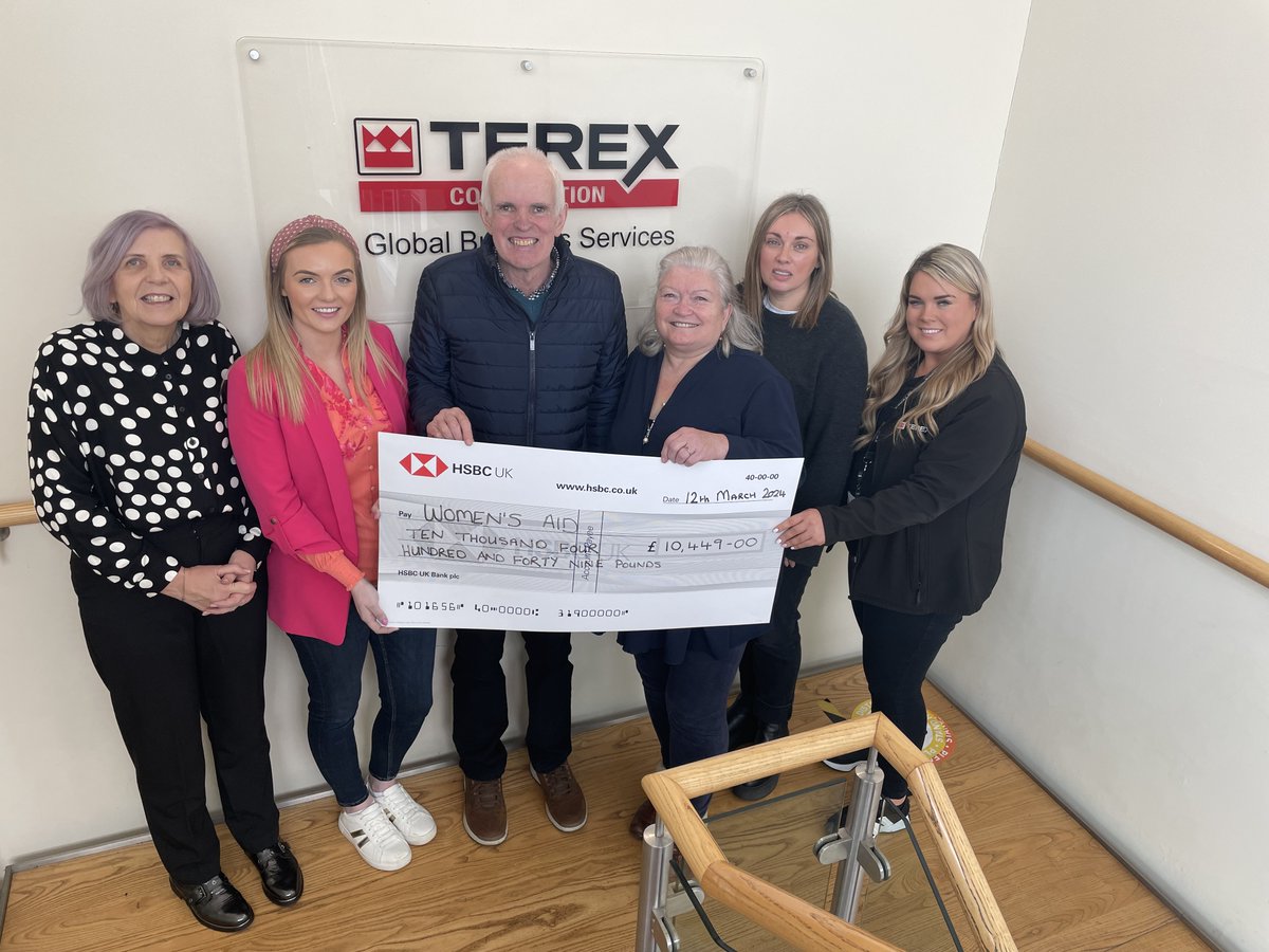 TerexCorp's tweet photo. The Terex GBS team in Lurgan, Northern Ireland donated over £10k to their charity partner, @WomensAidAD! Following the tragic murder of Natalie McNally, the GBS team decided to support Women’s Aid through fundraising and awareness efforts.
#TerexWayValues #Terex #northernireland https://t.co/aawCv5Jdjx
