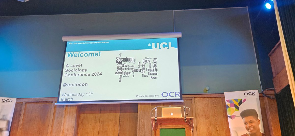PangbourneColl's tweet photo. Last week our #PangCollUpper6th Sociology students got first-hand experience of listening to the current research of Professors of Sociology at UCL ranging from talks on intersectionality of race and gender to whether social mobility is bad for us. 👨🏫📚
#PangCollTrips https://t.co/f19v6ynPN7