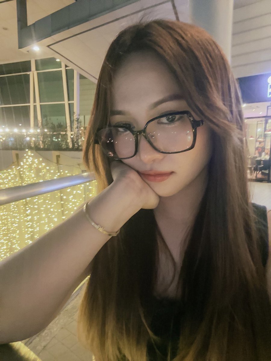 shekiarzaga_'s tweet photo. usap tayuuuuuuu 💬 

#SHEKI #MNL48 https://t.co/B5ozwjJiwe