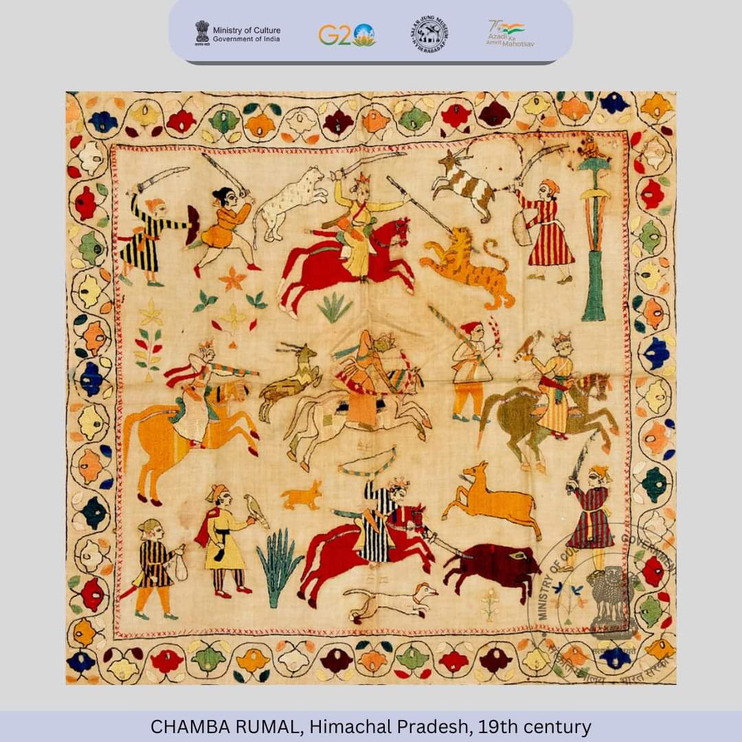 'चंबा रुमाल' एक कढ़ाईदार हस्तनिर्मित, अलंकृत कपड़ा है जिसे कभी हिमाचल प्रदेश में चंबा साम्राज्य के तत्कालीन शासकों के संरक्षण में बढ़ावा दिया गया था। (1/2) 

19वीं सदी के चंबा के सीपियों से बने इस कढ़ाई वाले 'चंबा रुमाल' को देखें।

#SalarJungMuseum #Chambalrumal #textilesofindia