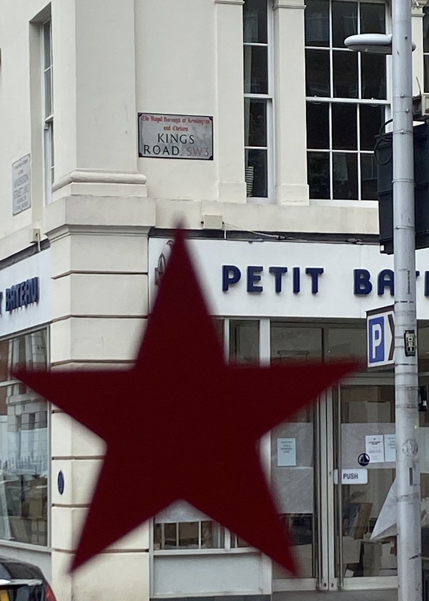 dickydrew's tweet photo. Work meeting in the Kings Rd, if I had the ability to time travel, to be here in 76/77 would be right up there. #kingsroad #punkitup https://t.co/mCnZwfnreL
