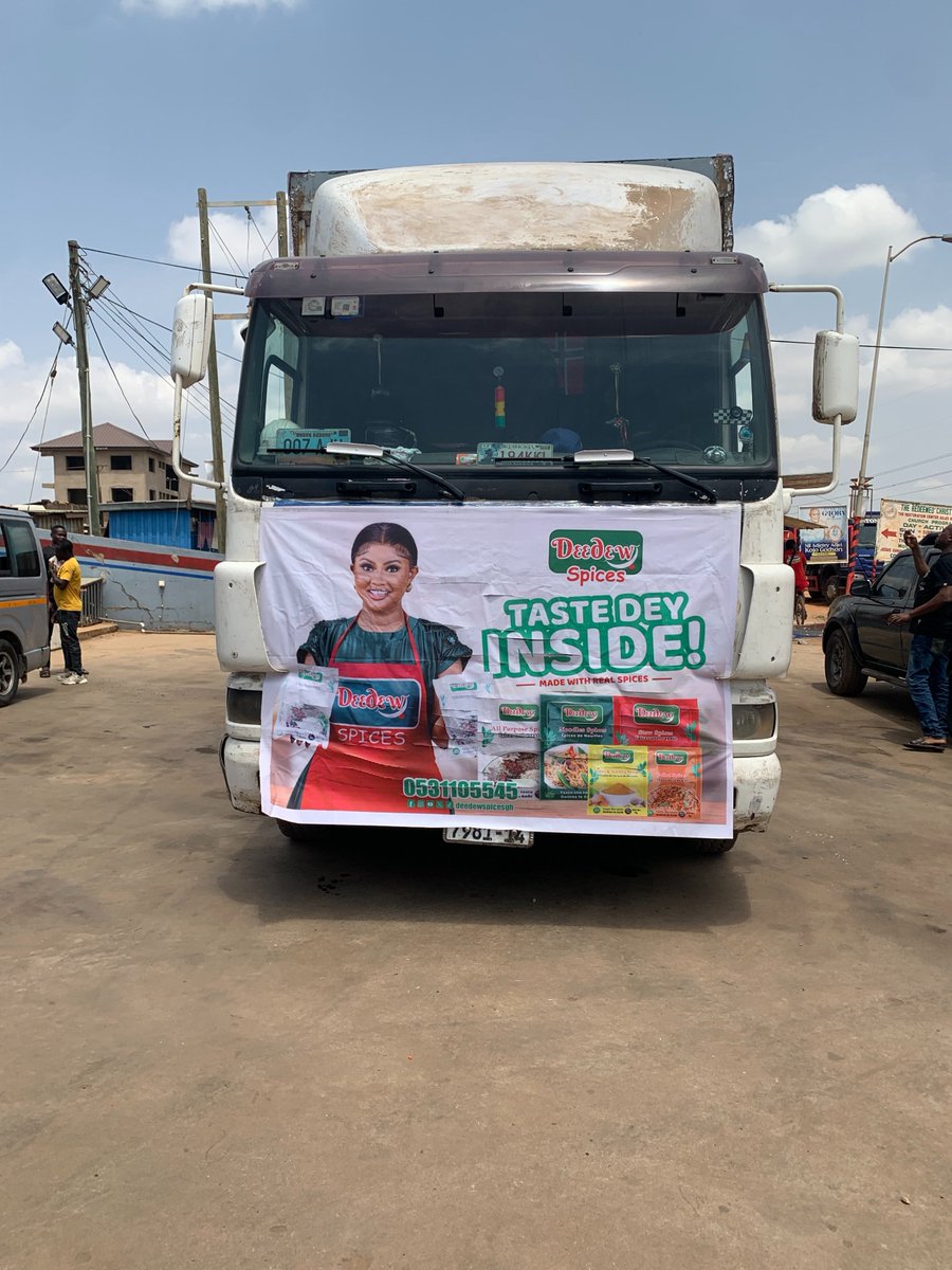 deedewspicesgh's tweet photo. Our flavorful journey begins as we bring a burst of exotic Deedew Spices to the Ashaiman Main Market.
#DeedewSpices
#tastedeyinside https://t.co/sLarglRWFw