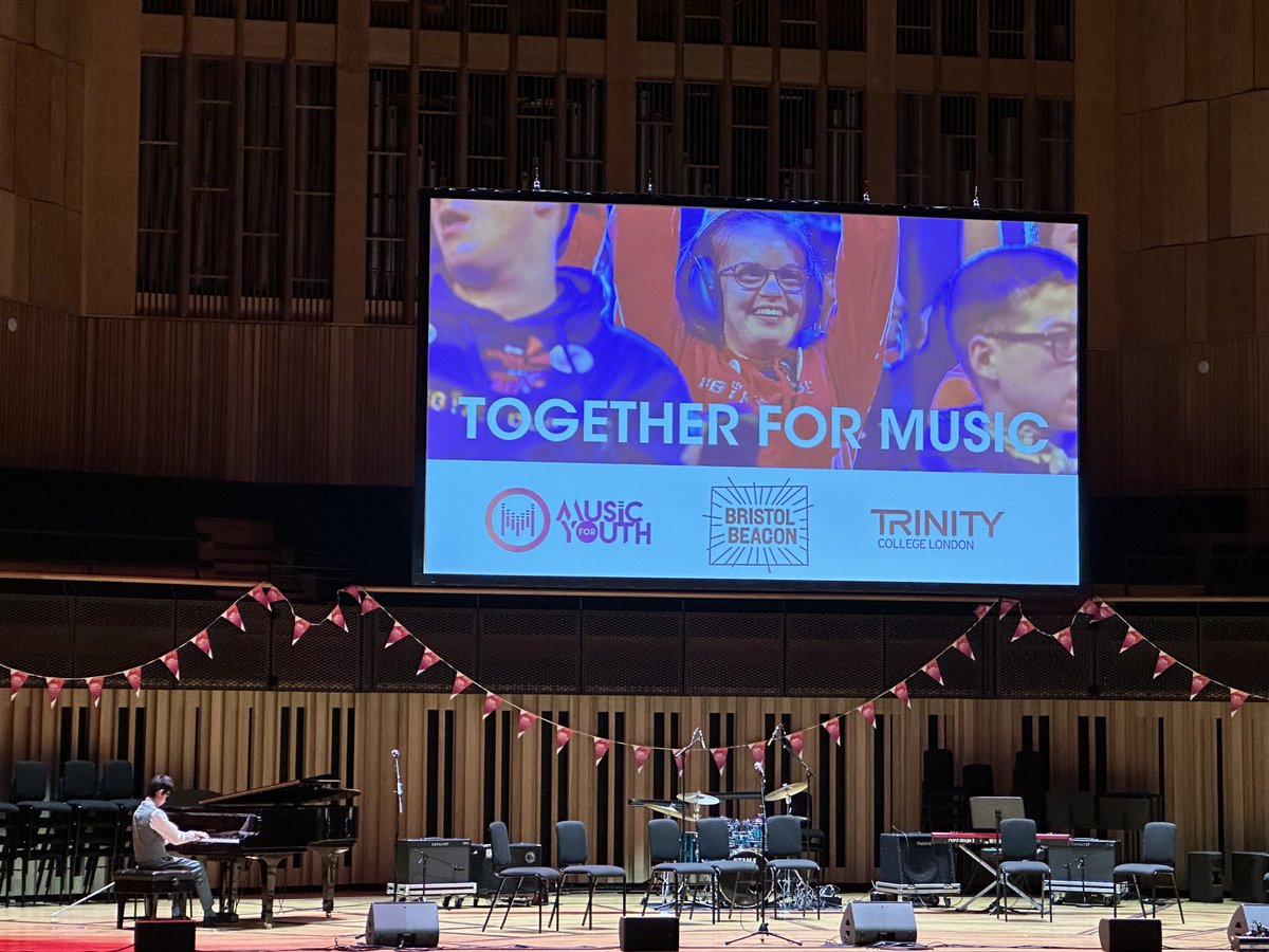 The amazing pianist Chapman Sum performing on stage ⁦@Bristol_Beacon⁩ ⁦@musicforyouth⁩ #TogetherForMusic a big thank you to ⁦@TrinityC_L⁩ for making it possible. And to ⁦@theambertrust⁩ for supporting these amazing young musicians