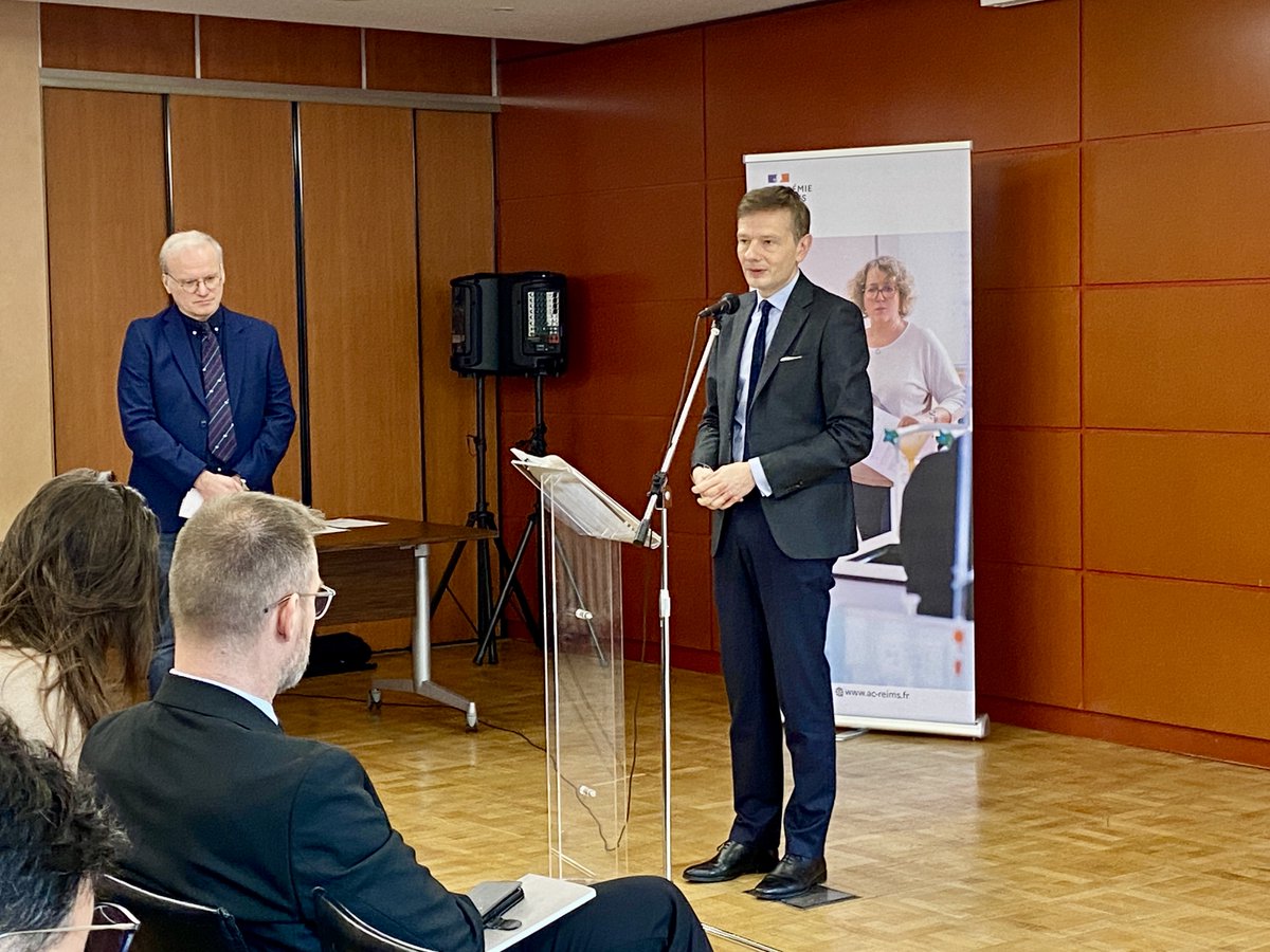 AcReims's tweet photo. 📣 Lancement de le Semaine de la Presse et des Médias dans l’École® par le recteur Vincent Stanek, en présence de représentants @LeCLEMI  et des médias locaux.

L’objectif ➡ aider les élèves à comprendre et décrypter l’univers des médias.
#SPME2024 

📌 https://t.co/ek92bTRy2X https://t.co/QKVYv0Cb0X