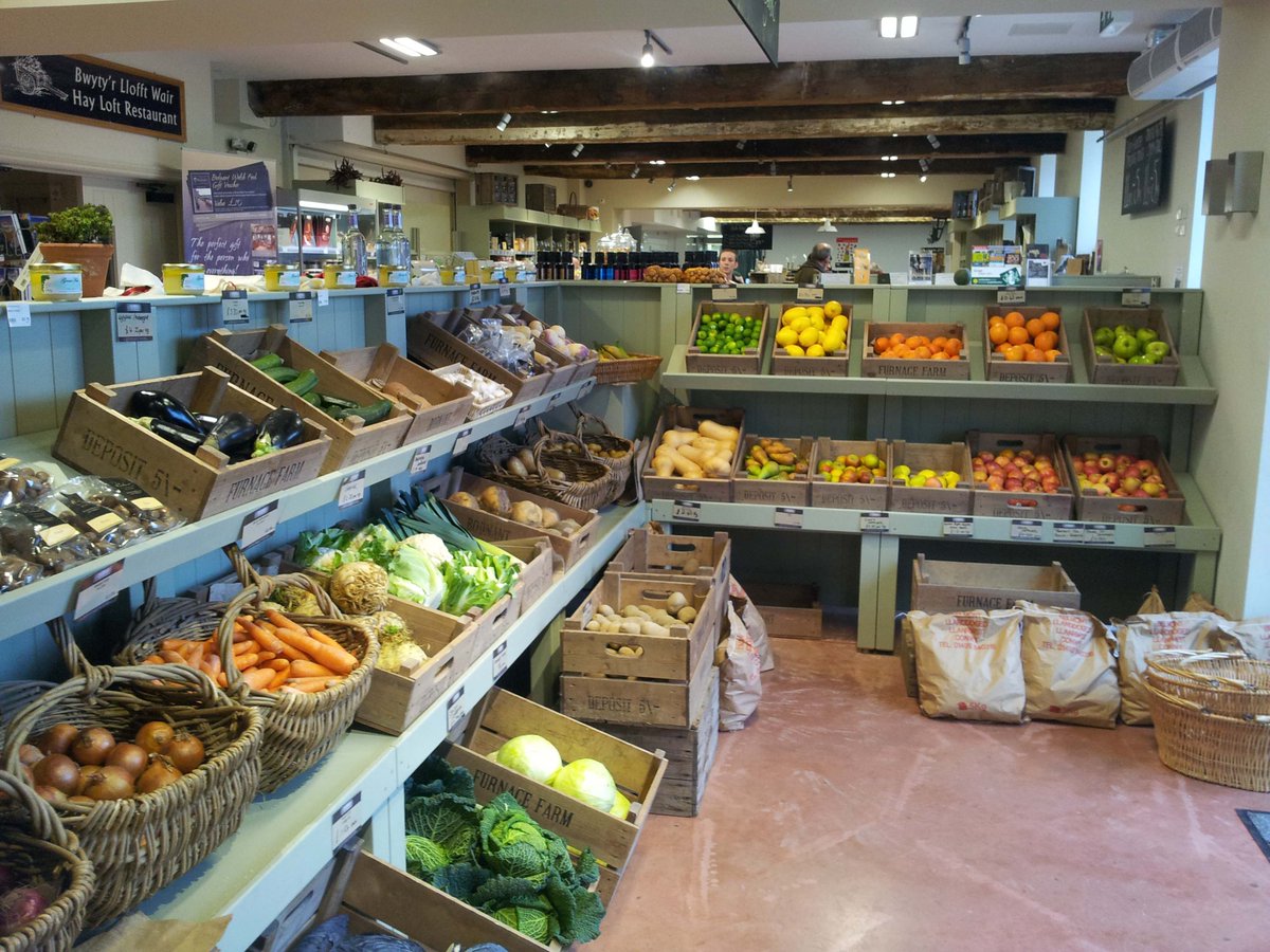 stagecraft_uk's tweet photo. 🌿 Enhance your farm shop retail offerings with our purpose-built display stands! 
From fresh to artisanal goods, we've got your cravings covered. 
Find out more on our website
💻 https://t.co/0Sj4aiwM8H 

#FarmShopRetail #FarmShopDisplay https://t.co/O84L17nqIT