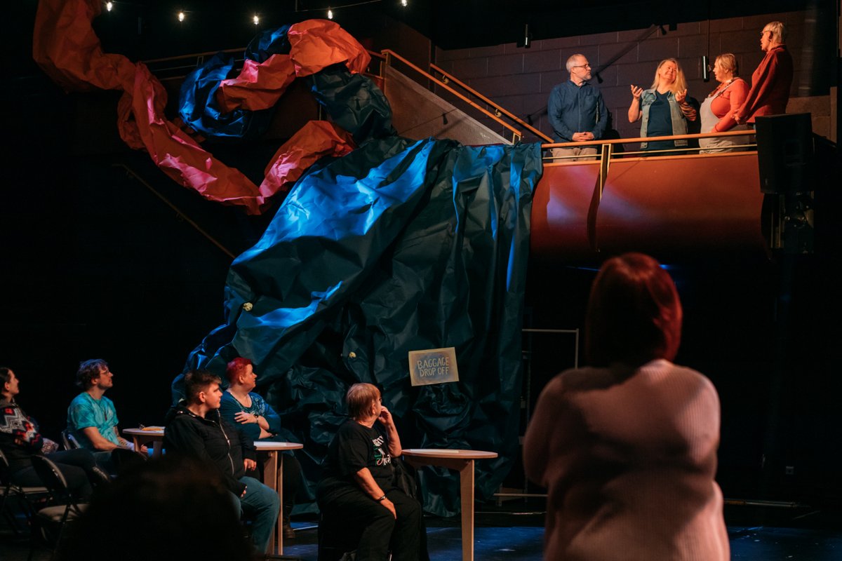 Unfolding Theatre tweet media