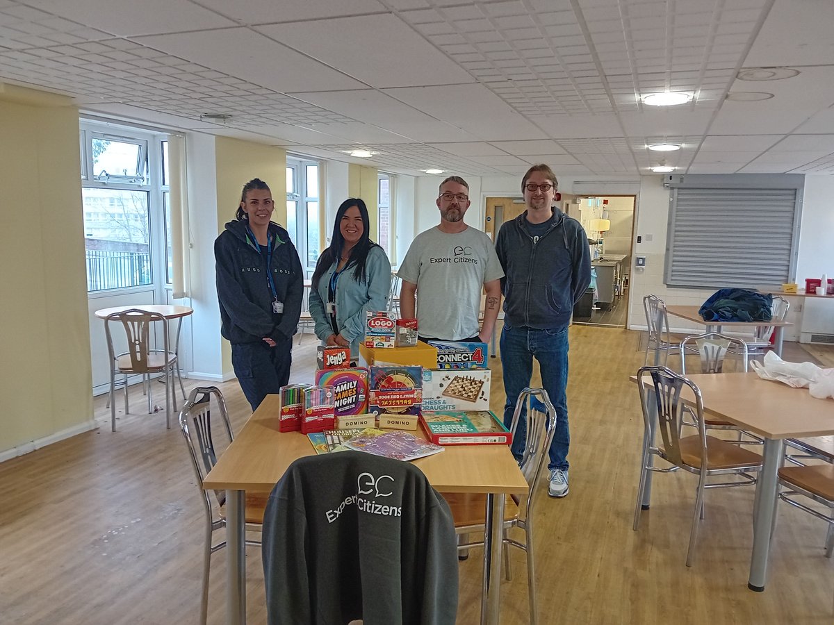 A big shoutout to the amazing team at Expert Citizens for their generous donation of games and activities to Hanley Connect, our multi-purpose Homeless Hub!👏🤩 If you have any concerns about someone who may be sleeping rough, please give us a call on 0800 970 2304