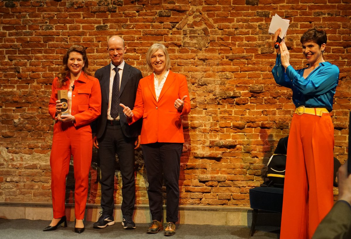 REALLOCATE (@reallocate_eu) on Twitter photo Congrats to our partners Budapest & Nudgd for their #EuropeanMobilityWeek & #MobilityAction award wins last week!
Some ๐๏ธmessages from the ceremony:
๐ Public transport services for โฌ equality
๐ดโโ๏ธ Behavioural change for โฉ Active Mobility
Read more: reallocatemobility.eu/news?c=search&โฆ Congrats to our partners Budapest & Nudgd for their #EuropeanMobilityWeek & #MobilityAction award wins last week!
Some ๐๏ธmessages from the ceremony:
๐ Public transport services for โฌ equality
๐ดโโ๏ธ Behavioural change for โฉ Active Mobility
Read more: reallocatemobility.eu/news?c=search&โฆ