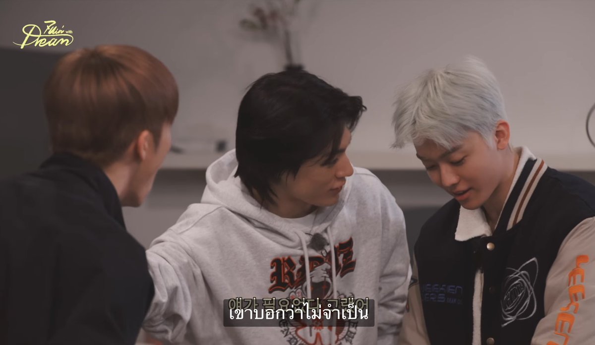 klao21's tweet photo. ดูโน่มานฟ้องแจมินว่าตัวเองบอกให็ซื้อหอมมาละนะ แต่ม้าคอะแหละบอกไม่จำเป็น โอ้ย ยัยขี้ฟ้อง ดื้อมาก555555555555555555555555555555 https://t.co/VZvCMkaSAH