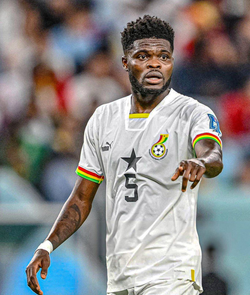 FabrizioRomano's tweet photo. 🔴⚪️🇬🇭 Thomas Partey, not included in Ghana squad for the upcoming games as he “asked to be excused from the game to gain full fitness following recent injuries”.

Arsenal appreciated that as they want Thomas to be 100% fit for the final two months of the season. https://t.co/aOgNuVyNwz