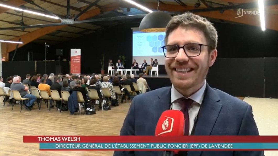 Colloque 2024🏡 
Consultez l'interview réalisée par <a href="/TVVendee/">TV Vendée</a> 
"L’idée : réunir les élus, les services des collectivités ou encore les bailleurs sociaux pour évoquer les enjeux autour de ce que l’on appelle le recyclage urbain"
👉bit.ly/3TGgTRp
#foncier #colloque
