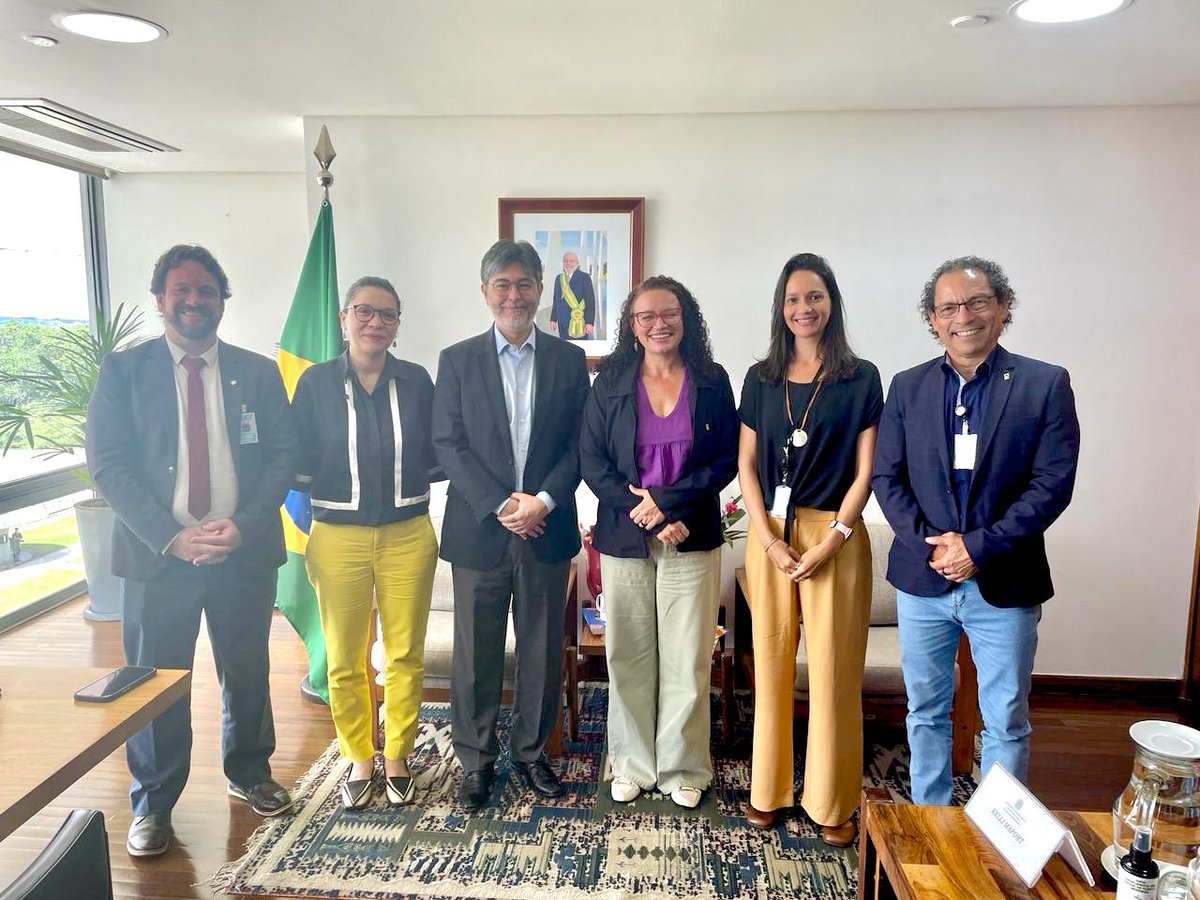 Nos reunimos com Secretário Nacional de Justiça, <a href="/jeanuema/">Jean K Uema</a>, e equipe, para tratar da construção da Política Nacional de Migração, Refúgio e Apatridia e do processo das Conferências locais, estaduais e livres, relacionadas ao tema.