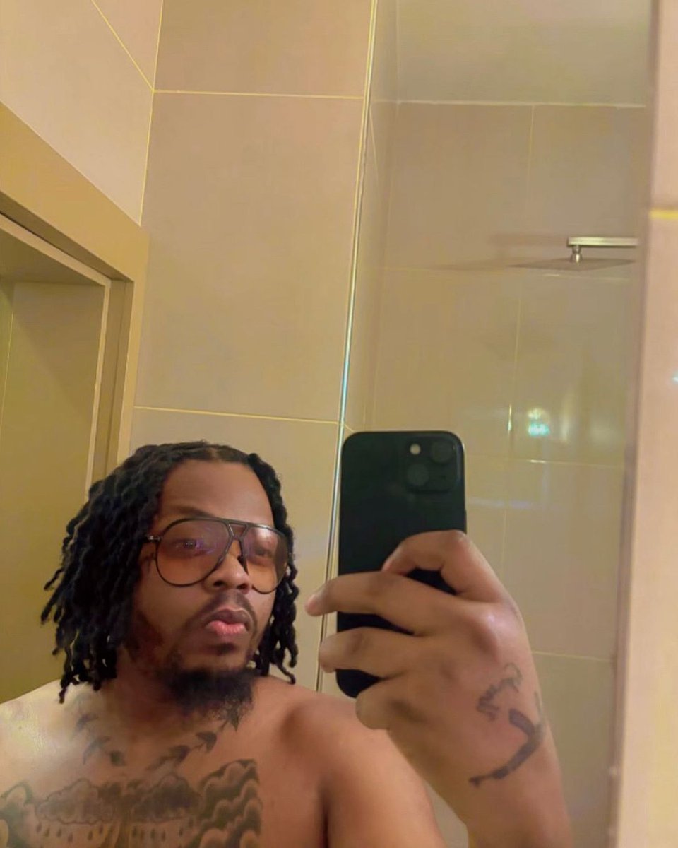soft life currency = Sir Olamide. 🤩