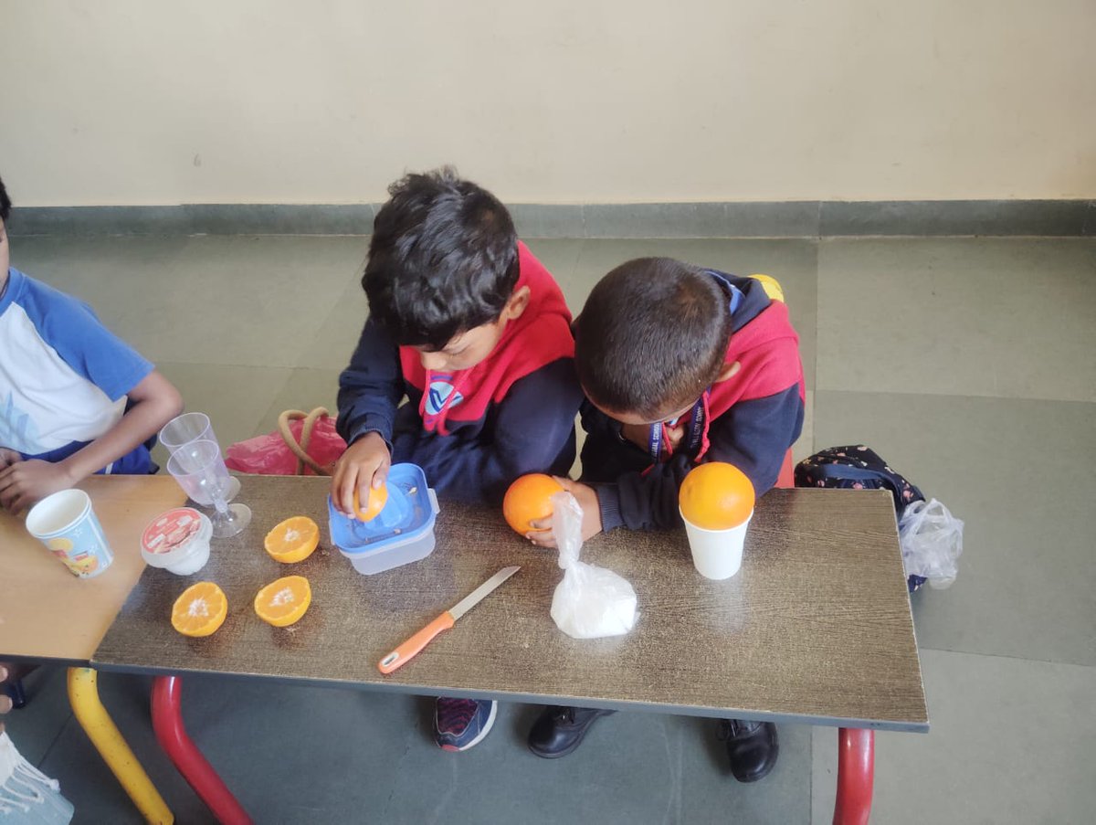 GlobalVels's tweet photo. Vels Global School, 3H Activity - Making orange juice in (HSR) Branch.

#velsglobalschoo #BengaluruKarnataka #kidsactivities #activity #orangejuice #velsgroup #velsglobal #Chennai #velsuniversity #education #topschoolsinchennai #instagram #ChildrensEducation https://t.co/6Z1RGEMXgZ