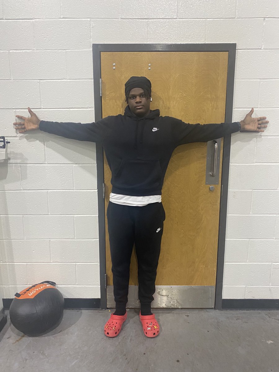Michael Johnson (@coachjohnson_13) on Twitter photo Talk about a STRONG off-season for the QB room on and off field! 6’2 190 2027 QB Antonio “TJ” Hampton ( <a href="/tjahampton/">Antonio (TJ) Hampton</a> ) is embracing the grind full throttle! Competition Breeds Excellence!
#Underwood4L 🍢 Talk about a STRONG off-season for the QB room on and off field! 6’2 190 2027 QB Antonio “TJ” Hampton ( <a href="/tjahampton/">Antonio (TJ) Hampton</a> ) is embracing the grind full throttle! Competition Breeds Excellence!
#Underwood4L 🍢