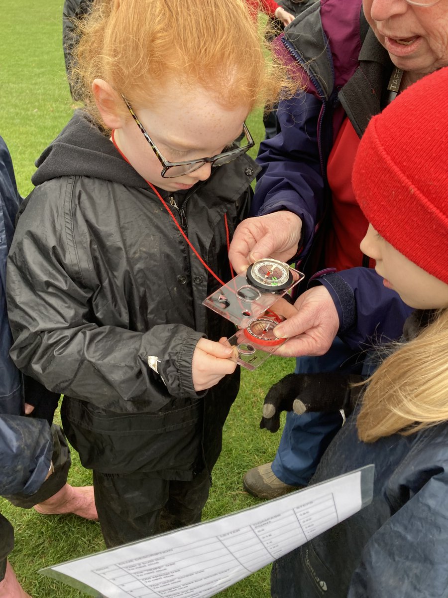 PipersPrep's tweet image. Year 4 getting to grips with using a compass #PipersForest