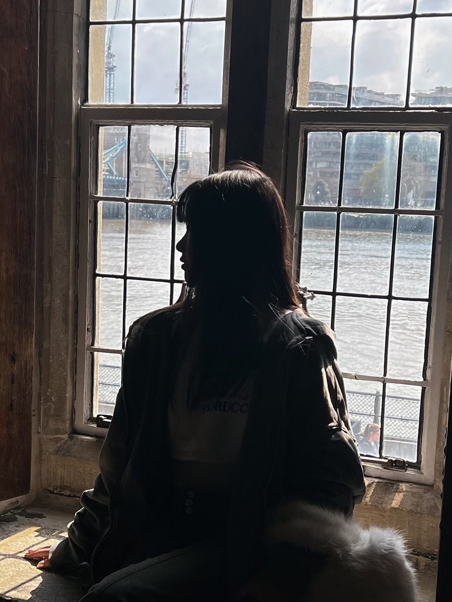 That has had many fantasy historical stories. It has been used as a palace and a prison. Hahaha, If you feel bored, it is good to take a stroll.