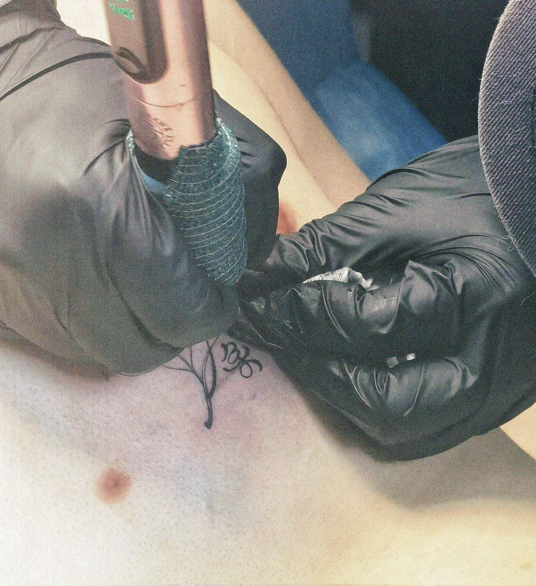 把主人的印记烙在身上～
#女S #家奴