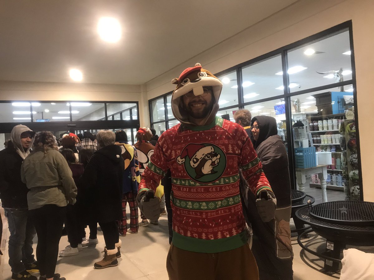 JudithKohler's tweet photo. Aidan Peairs of Longmont is dressed up in his @bucees gear and in line in the morning cold to be part of the grand opening of Colorado’s first @bucees travel center. It has 116 fuel pumps &amp; 75,000 square foot of food &amp; merchandise. https://t.co/2oMbYFnRIp