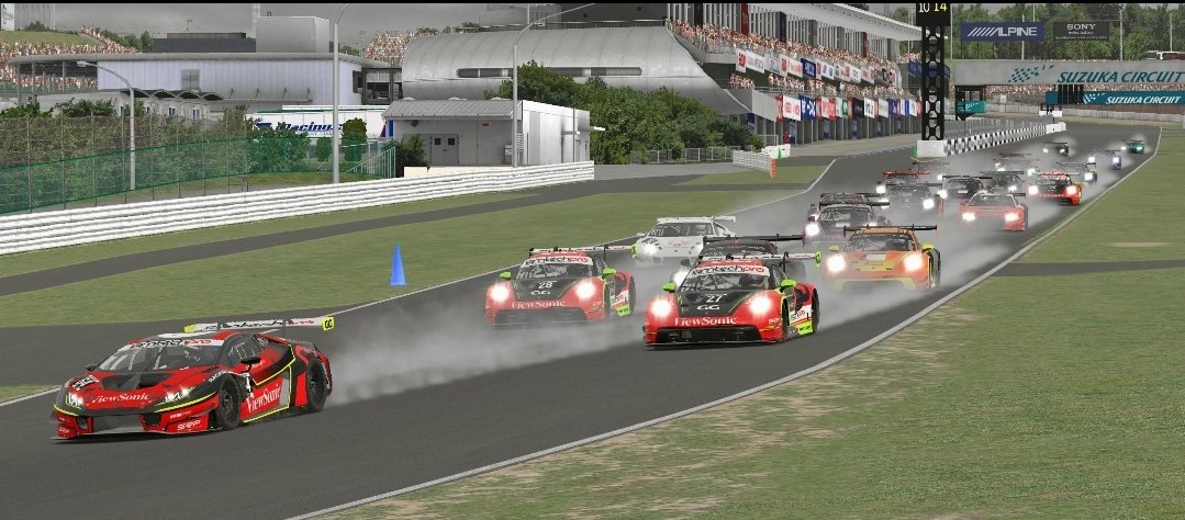 GGSimRacing's tweet photo. Dominio total en la #EMSGT3CHALLENGE de @EMS_iRacing.
No se veía algo así desde LeMans'66. 😂
Exhibición de nuestros pilotos sobre la pista de patinaje de Suzuka.
P1 @SitoFerrer22
P2 @JuanmillaA1992
P3 @Parada_GT
P16 @SergioGarcia23_
#LetsGoGG
@ViewSonicES @Simtechpro https://t.co/b88fGooydK