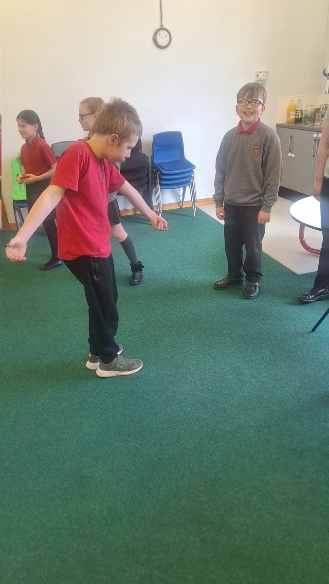 stgilesacademy's tweet image. Class 5 have had a great time at the library this morning. We all took part in a Shakespeare workshop. There was reading, acting, human sculptures and much more. Thank you #pontefractlibrary for having us. #stgilesenglish #stgilesreading