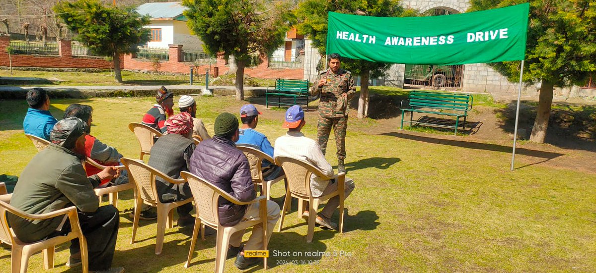 SushilK84655063's tweet photo. The greatest wealth is Health #IndianArmy conducted a health awareness drive at Mughal maidan in #Kishtwar.
#HealthofNation
#BadaltaKasmir
#AmazingJammu
#Bharatsankalpyatra
#NashamuktJK
#shiningJK
@MinistryWCD
@NorthernComd_IA https://t.co/hNlB58LE5y