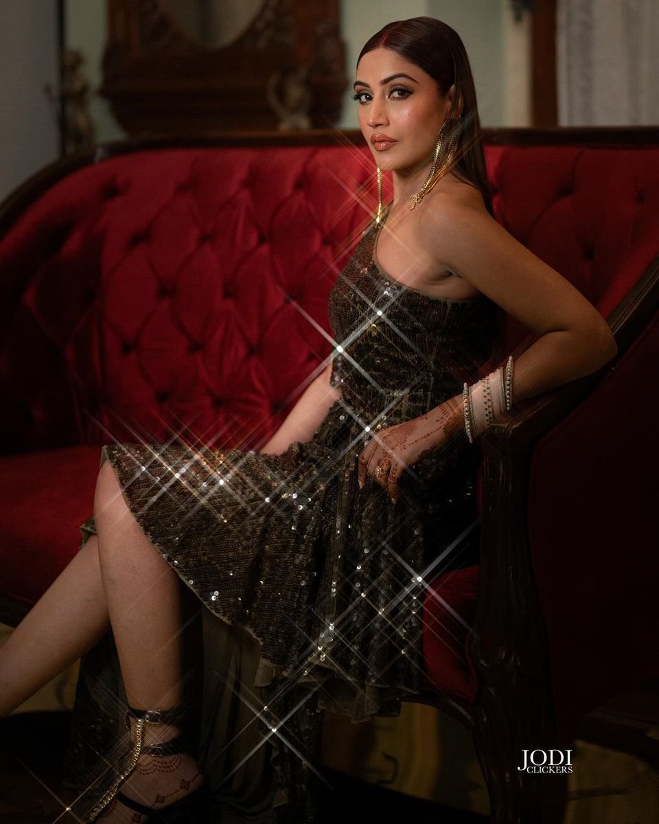 JZT_JYOTIII's tweet photo. "“The thing women have yet to learn is nobody gives you power." You just take it....
@SurbhiChandna #SurbhiChandna #SC #SCians #SCfanfamily #SuKar https://t.co/mCt2qzyoOi