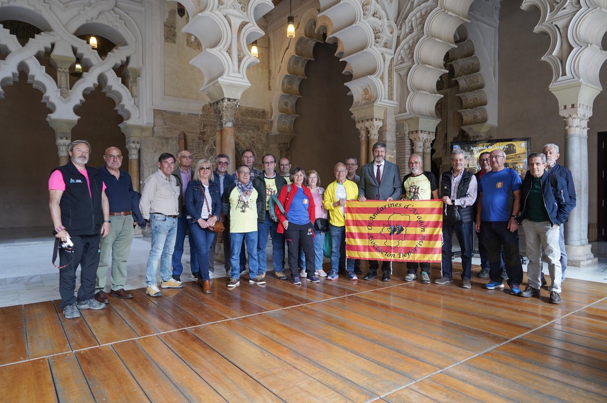 🚶🏽‍♀️🚶🏽‍♂️El secretario primero, @gerardo_olivan, ha presentado junto a José María Gallego la XXIII Jorgeada, un evento organizado por Os Andarines de Aragón en la que se va de Zaragoza a Huesca para celebrar el Día de San Jorge. 📍@laaljaferia 🗓️22 de abril 🔗osandarines.com