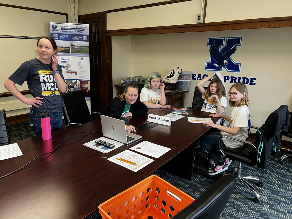 Kendall High School Library tweet media