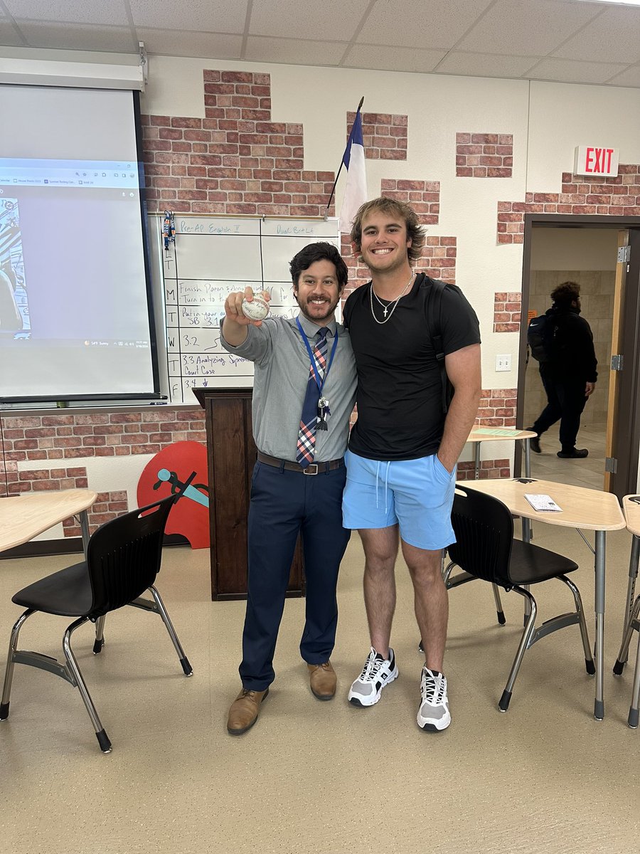 Art Senato tweet media