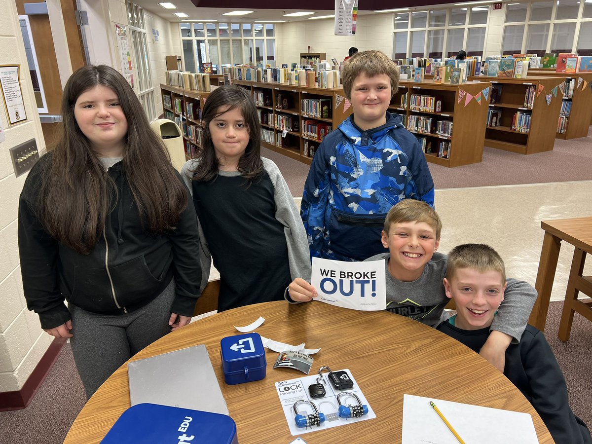 We 💗 the new Breakout Edu kits! Awesome way to review for our figurative language unit. Thank you Mrs. Carr!