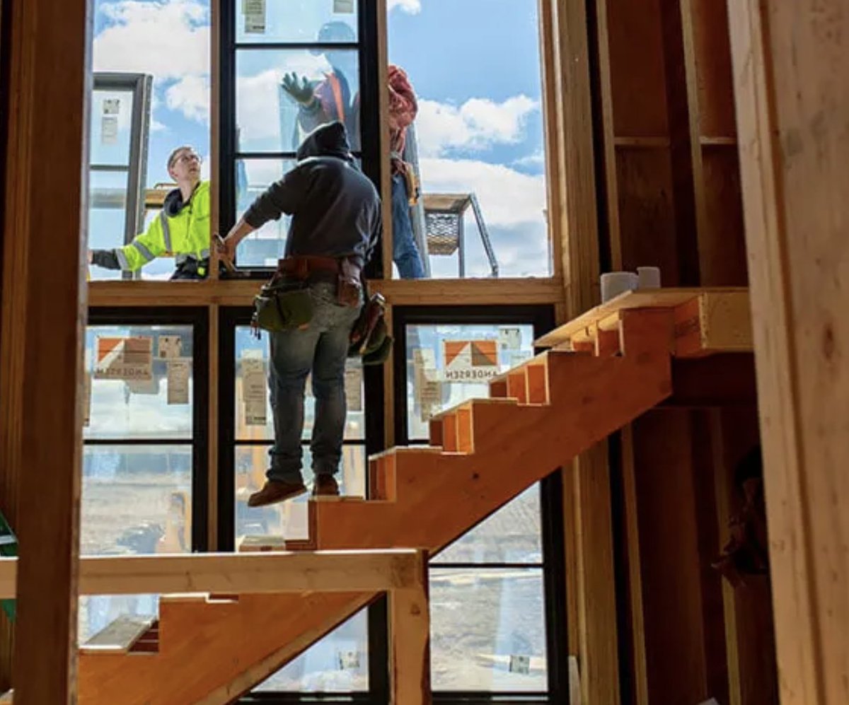 WindowWorksUSA's tweet image. .@ADMoyerLumber In his nearly 30 years in the #construction industry, Randy Williams has seen a lot of #windowinstallations — both good+bad ones. In this article, he’s sharing his top tips for avoiding common mistakes and installing windows successfully. 

ow.ly/4yxu50QSuz4
