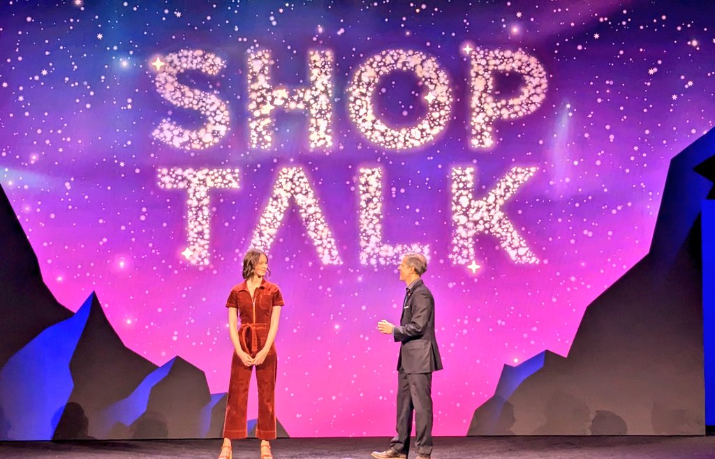 #Shoptalk Global President Sophie Wawro and US Head of #Content Joe Laszlo kick off our morning sessions and set today's agenda. #Retail #ecommerce