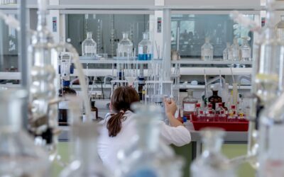NanomedCSIC (@nanomed_csic) on Twitter photo Hoy se integran a <a href="/Nanomed_CSIC/">NanomedCSIC</a> 13 jóvenes que tendrán su primera experiencia científica, con una @JAEIntro_CSIC Durante los próximos cinco meses, la #nanomedina estará en el centro de su formación
#ConexionesCSIC Hoy se integran a <a href="/Nanomed_CSIC/">NanomedCSIC</a> 13 jóvenes que tendrán su primera experiencia científica, con una @JAEIntro_CSIC Durante los próximos cinco meses, la #nanomedina estará en el centro de su formación
#ConexionesCSIC