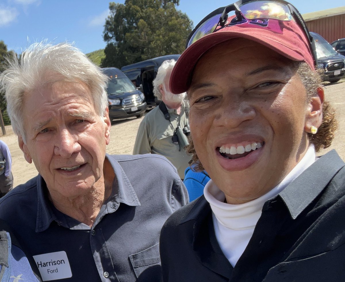 That feeling when you get to meet one of your all-time cinematic AND conservation heroes and talk a little deepsea conservation, thanks to the <a href="/EOWBF/">E.O. Wilson Biodiversity Foundation</a> !!!
cc <a href="/DeepStewardship/">DOSI</a>