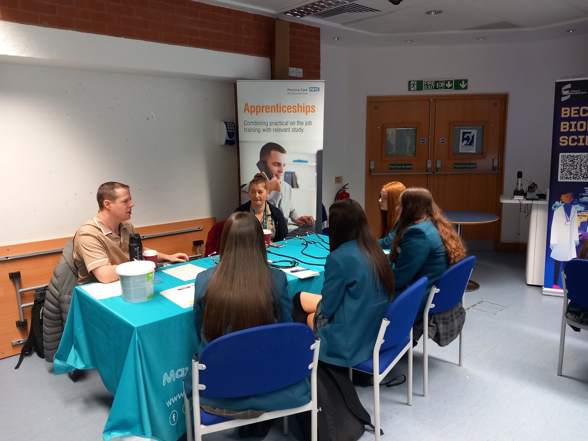 RachelRPCNFT's tweet photo. Meeting our nurse associates to learn more about #apprenticeship pathways https://t.co/8JlXDyT6t8