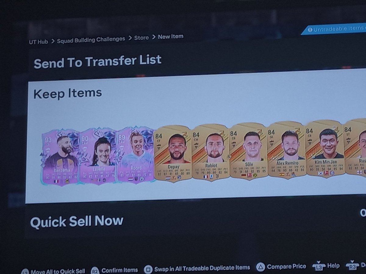 OldnewsFirst's tweet photo. @FIFA22_INFO https://t.co/wOeSjT95be