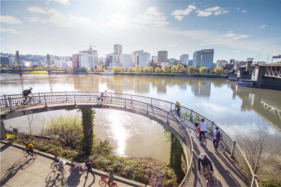 travelportland's tweet photo. These Are Portland’s 15 Essential Annual Bike Rides: https://t.co/qYU1mt3tvc (via @POMOmagazine) #ThisIsPortland #Travel https://t.co/zJz6kFKUUn