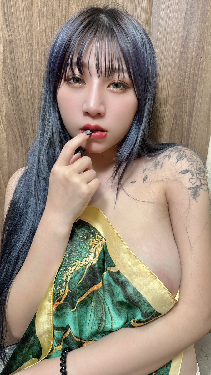 有想我嗎🥰明天要回台灣了🙋🙋
陪家人的老人團好累😔一直走路 https://t.co/aNqMnayS8Q