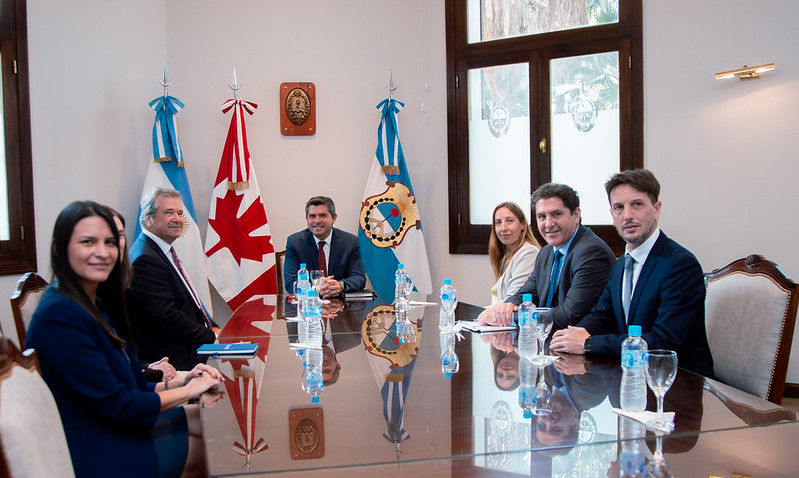 CanadaArgentina's tweet photo. As part of his visit to the province of #SanJuan, Ambassador Reid Sirrs met with Governor Marcelo Orrego and members of his cabinet. Canadian investments generate employment, production and exports.
#CloseTies 🇨🇦🇦🇷 #CanadaSanJuan https://t.co/OzJa7nueEi