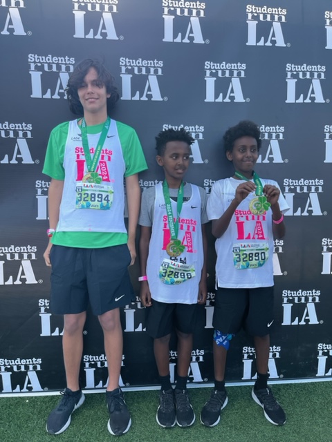 Congratulations to our very own Olana Alemayehu for conquering this Sunday's LA Marathon! 🎉🏃‍♂️ What an accomplishment! #LAMarathon @LincolnMiddleSM @SMMUSD